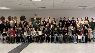 Die Gaujugendleitung des Schützengau Nabburg führte mit 63 Kids Ihren dritten Lichtgewehr.- und Blasrohr Rundenwettkampf erfolgreich durch. Die Kids hatten auch viel Spaß dabei und es gab viel strahlende Gesichter bei der Siegerehrung. (Bild: Stefan Gradl )