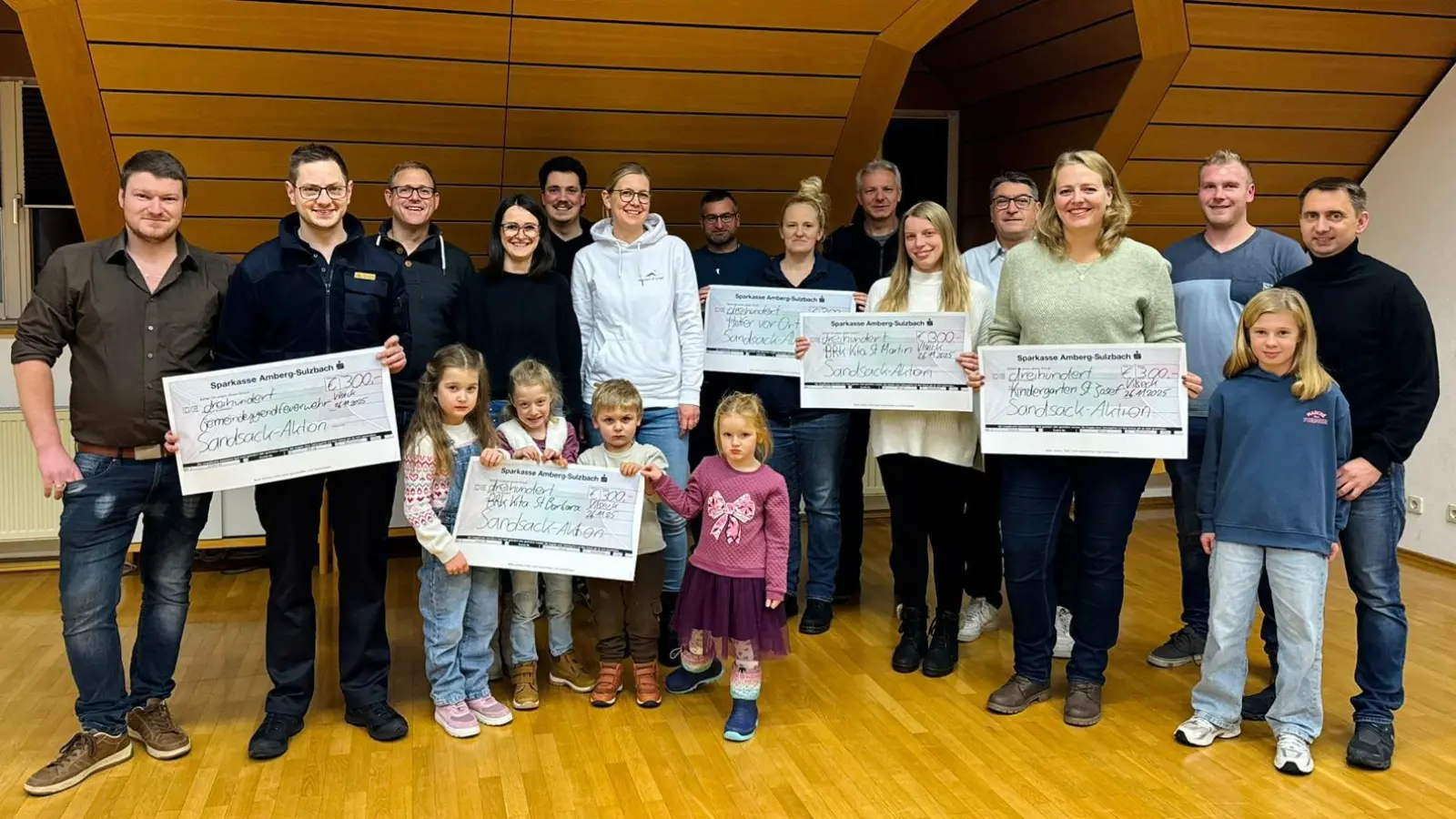 Spendenübergabe der Kirwa organisierenden Vereine  (Bild: Kristina Stümpfl)