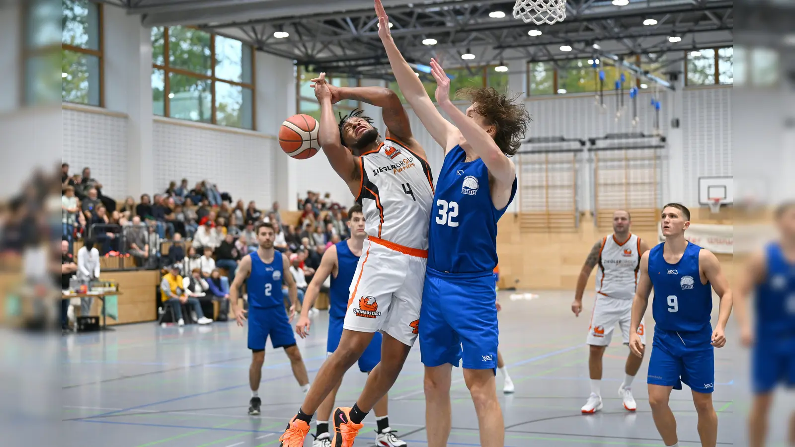 Die Neustädter Spieler (im Bild Rasheed Reams) zeigten auch in Zwickau Kampfgeist. (Bild: Tobias Schwarzmeier)