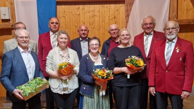 vorne von links: Heinz Krob, Beate Stiegler, Rita Butz, Saskia Krügelstein, Ludwig Wendl<br>hinten von links: Gerhard Pfab, Anton Kohl, Georg Götz, Franz Kredler, Werner Koller (Bild: Hans Fischer)