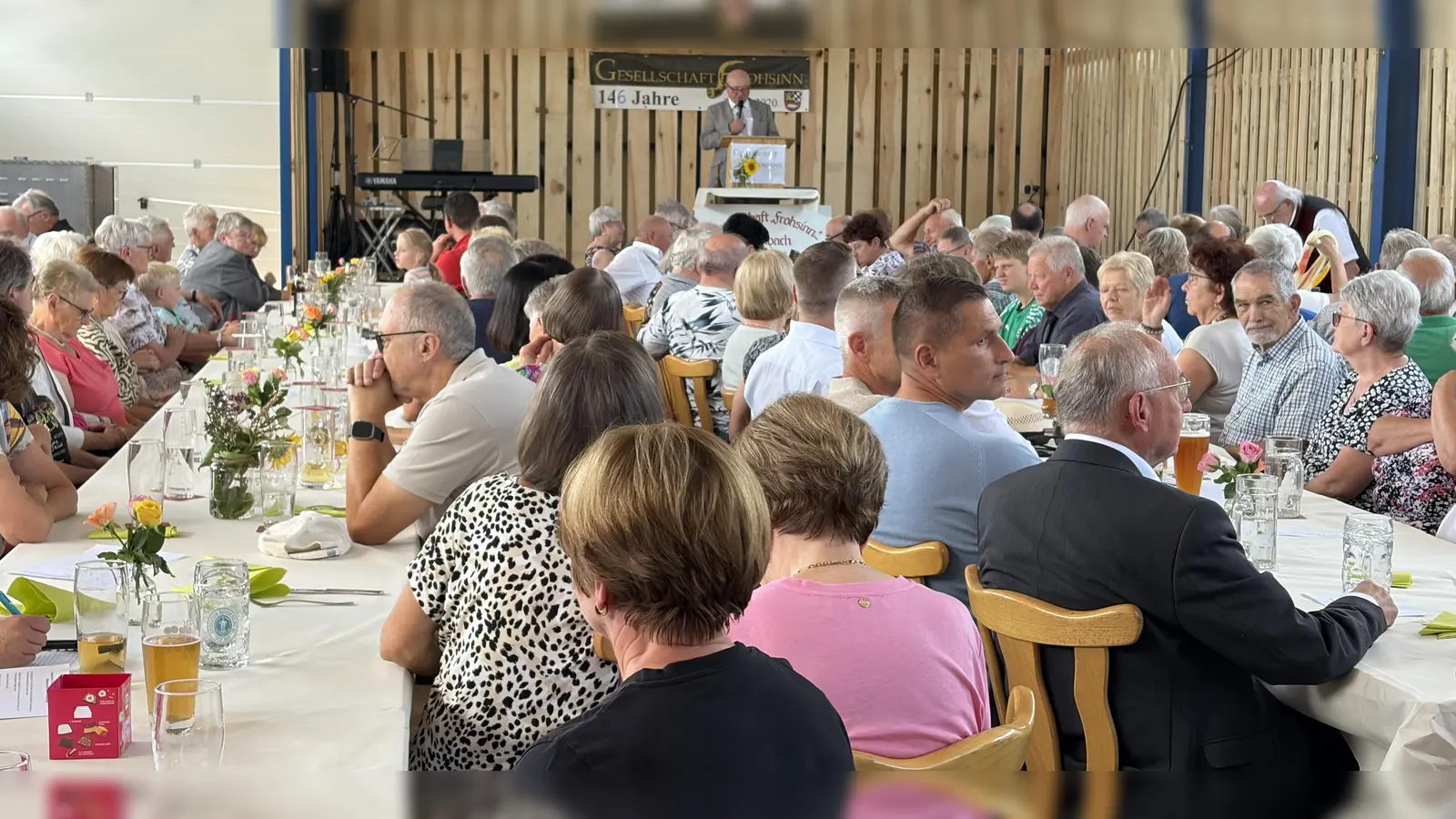 Die Höhenflüge der Gesellschaft Frohsinn gehen weiter. Präsident Erwin Dromann präsentierte bei der Generalversammlung, die der Verein auch als Familienfest ausrichtete, ein Programm mit viel Power. Die Wiederwahl des Präsidenten und seiner Führungsmannschaft war deshalb nur Formsache.  (Bild: Robert Dotzauer)
