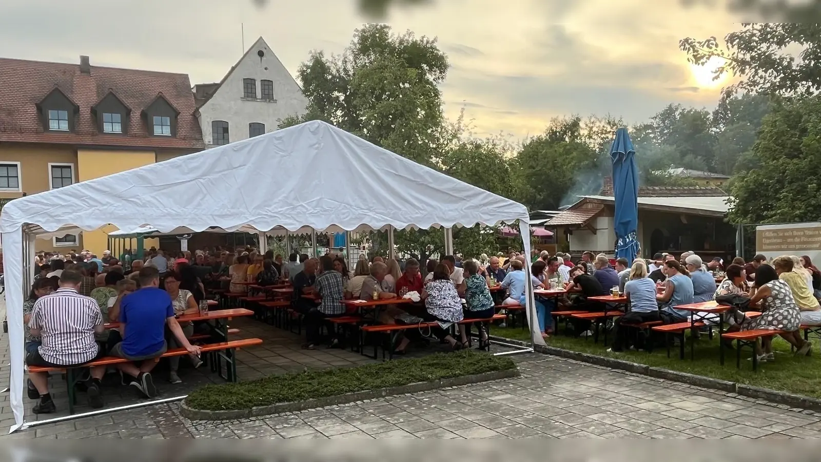 Bayerischer Abend am Schlichter Dorffest (Bild: Stefan Weiß)