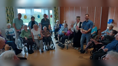 Frauenunion Floß zu Besuch im Senioren- und Pflegeheim (Bild: Nikolas Haberkorn)