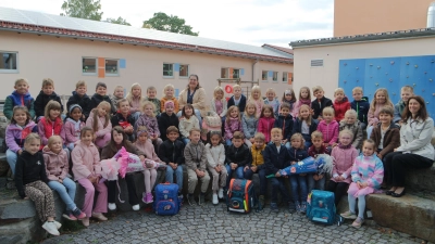 51 Schulanfänger der Grundschule in Wernberg-Köblitz. (Bild: Marina Klinger)