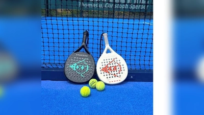 Wartende Padelschläger auf die letzten freien Plätze! (Bild: Reinhard Weber)