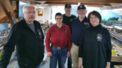 Die neue Vorstandschaft: Gerhard Maier, Karin Wilhelm, Stefan Jäger, Josef Reichhardt, Bettina Reichhardt (von links).  (Bild: Werner Klement)