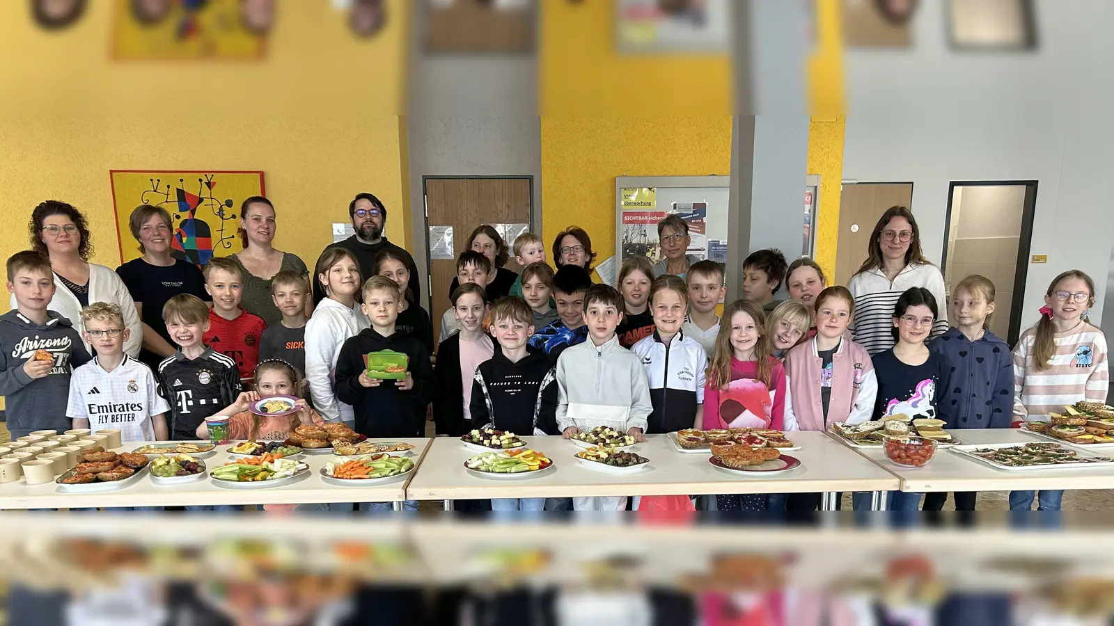 Guten Appetit wünscht die Klasse 3a! (Bild: Sabine Graser)
