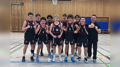 Das Team nach dem Erfolg in Stuttgart (Bild: Caren Minor-Onikorede)