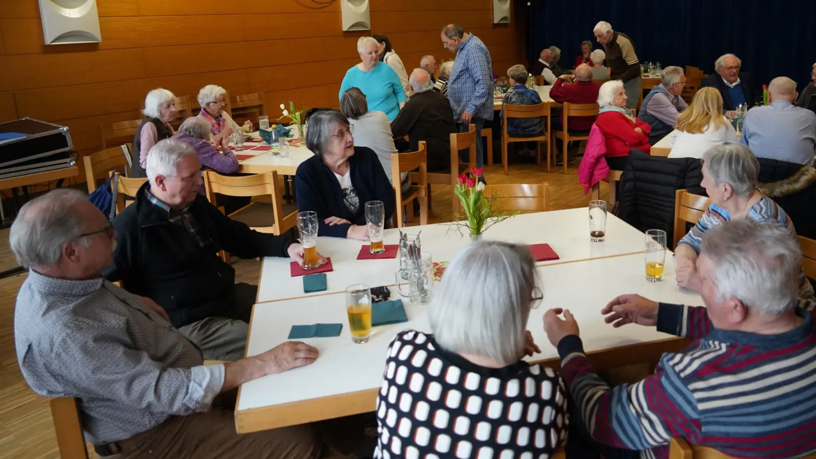 Viele Gäste ließen sich die Kartoffelsuppe beim traditionellen Fastenessen der KAB im Pfarrheim St. Johannes schmecken. (Bild: Alois Schröpf)