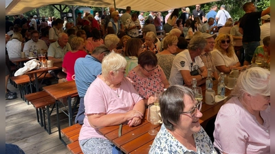 Floßfahrt auf dem Main (Bild: Hans Voit)