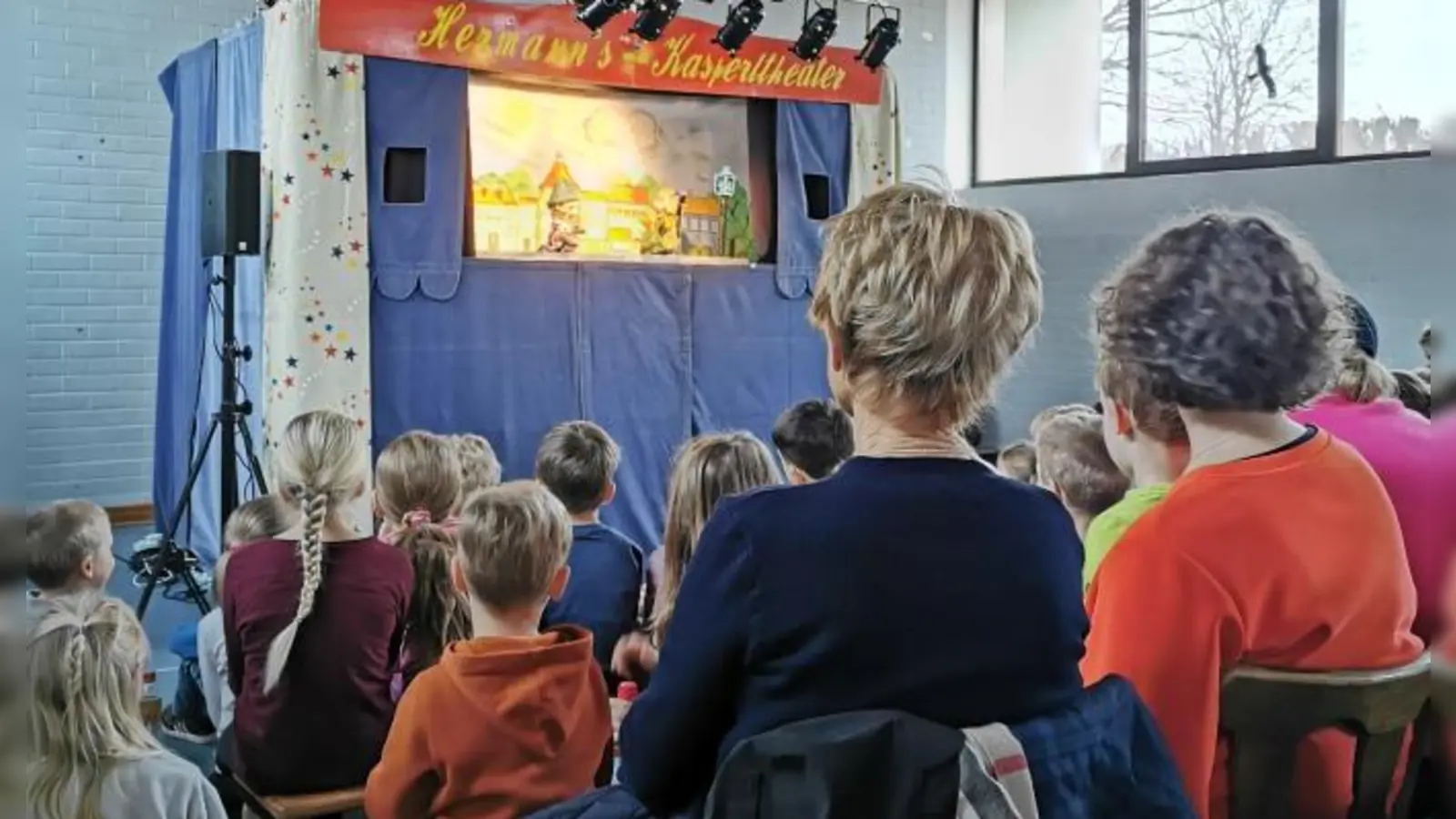 Hermanns-Kasperle-Theater aus Edeldorf mit dem Stück „Der verzauberte Elefant“. (Bild: Gerhard List)