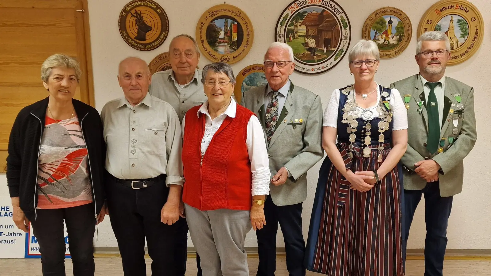 Von links: Marietta Reichl, Robert Meiler, Robert Aschenbrenner, Anna Meiler, Siegbert Rühlicke, Ingrid Singer, Schützenmeister Christian Schörner. (Bild: Stefanie Richter)
