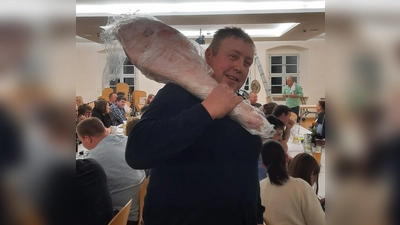 Ein glücklicher Gewinner vom Taubenmarkt.  (Bild: Josef Weiß)