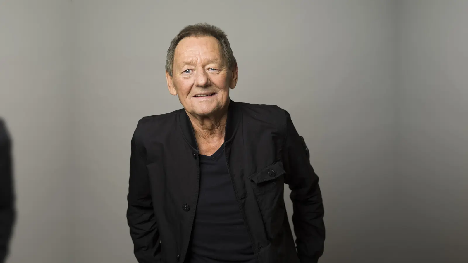 Wolfgang Ambros kommt 2027 mit seiner Band „Die No. 1 vom Wienerwald“ nach Burglengenfeld. (Bild: QUELLE UNBEKANNT!)