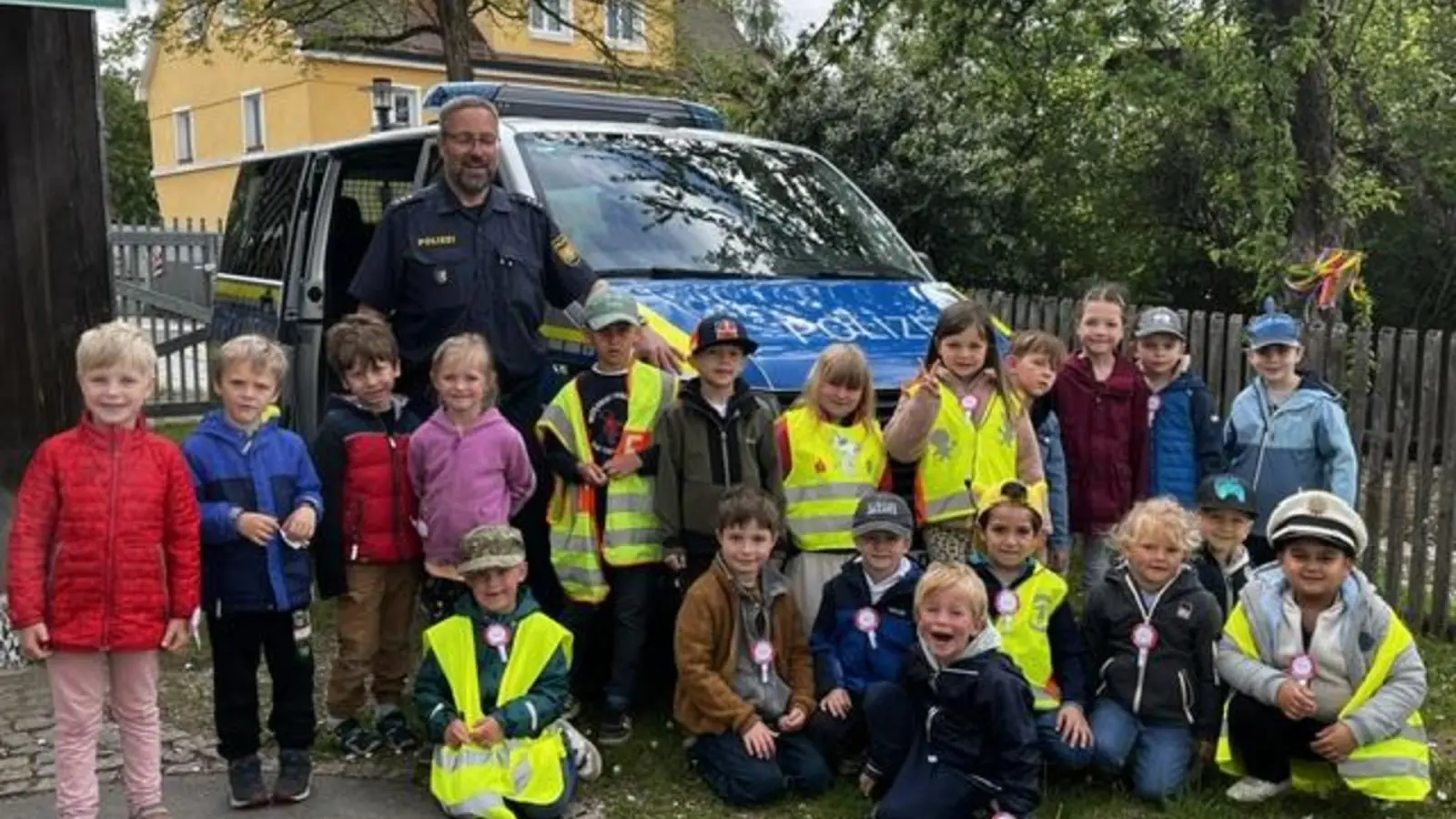 Polizeibesuch im städtischen Kindergarten Kunterbunt Erbendorf, 11.05.2026 (Bild: Bianca Kastner)