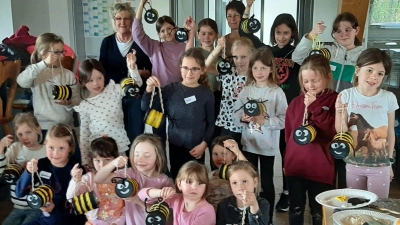 Fertige Bienenhotels  (Bild: Gerlinde Weber)