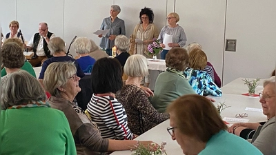 Der Frauenbund gestaltete die Maiandacht. (Bild: Angela Dausch)