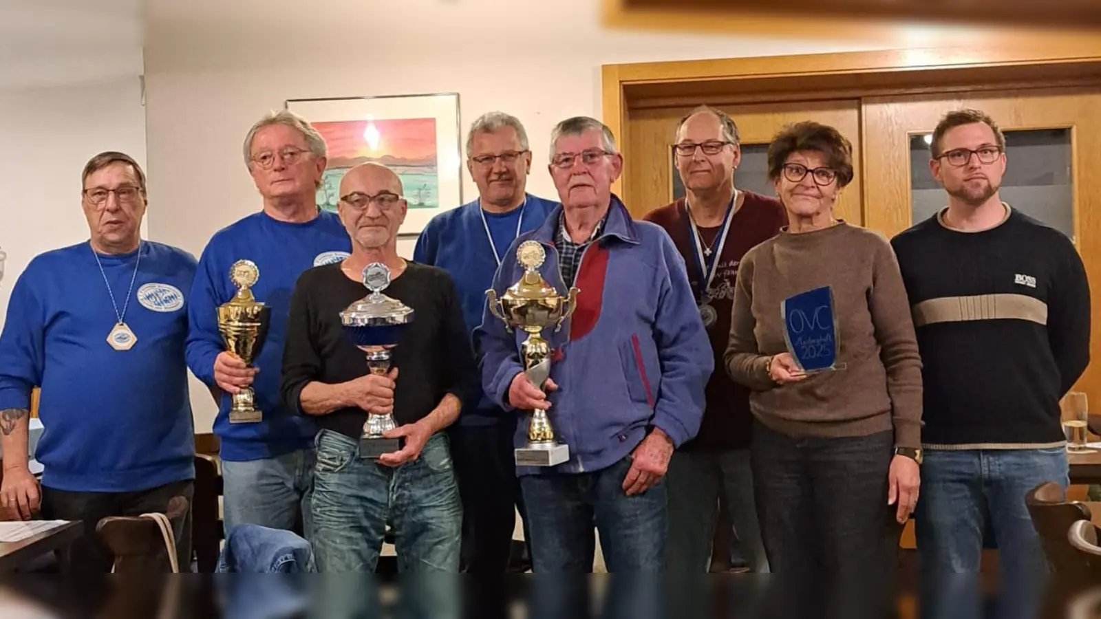 Die OVC-Clubsieger von links Robert Frankl, Walter Langhans, Bertram Lutter, Manfred Lindner, Hans Rahm, Stefan Ferstl, Gabi Langhans, Tobias Kerscher. (Bild: Joachim Gebhardt)