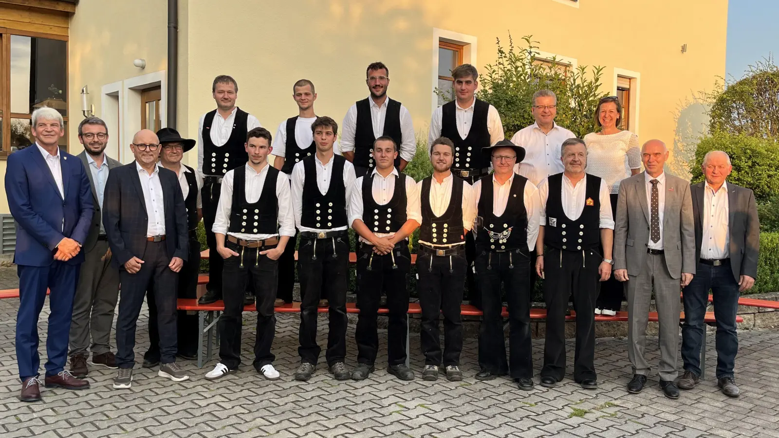 Freisprechungsfeier der Zimmerer aus der Gesellenprüfung 2024<br> (Bild: Andrea Müller)