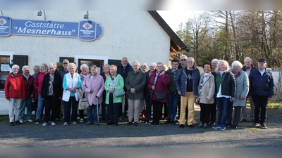 Gruppe der Senioren mit Vorsitzender Zita Schuster-Thaler. (Bild: Elfi Kempke und Zita Schuster-Thaler)