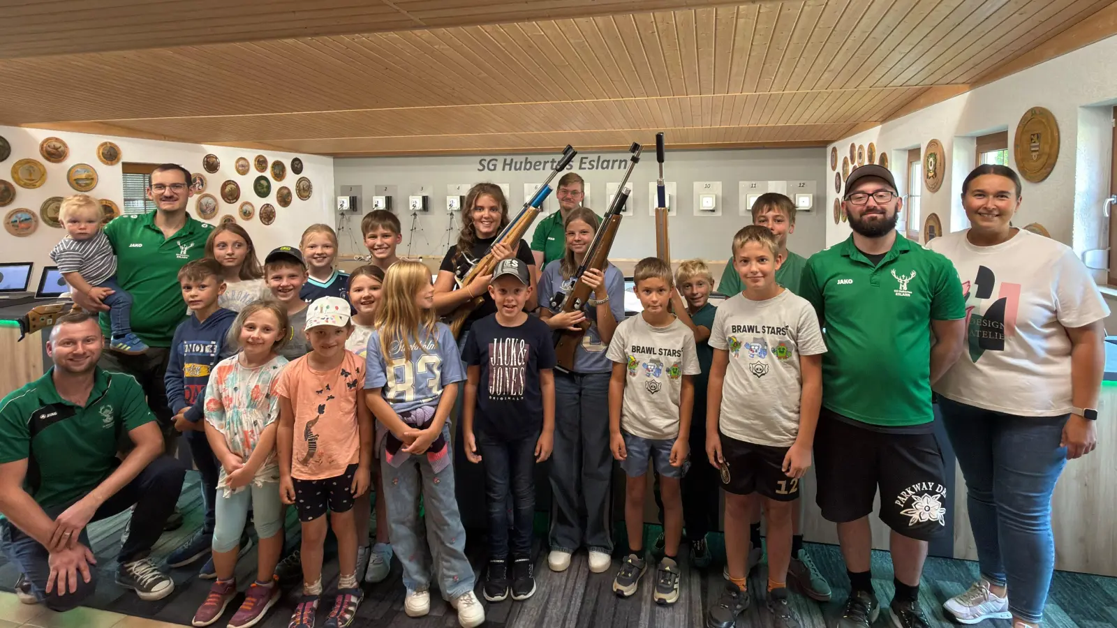 Kinderferienprogramm SG Hubertus mit Böllervorführung (Bild: Daniel Biermeier)