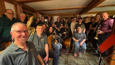 Spaß und harte Arbeit liegen beim Probenwochenende der Musikkapelle Dießfurt nah beieinander. (Bild: Werner Schreml)