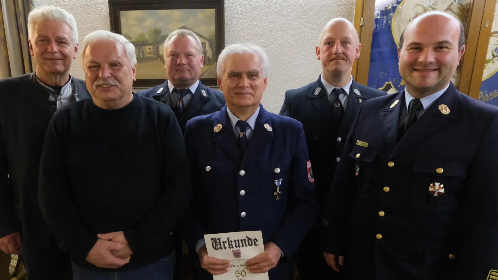 Die Freiwillige Feuerwehr Bergnetsreuth ist stolz auf ihre Jubilare. (Bild: Fred Lehner)