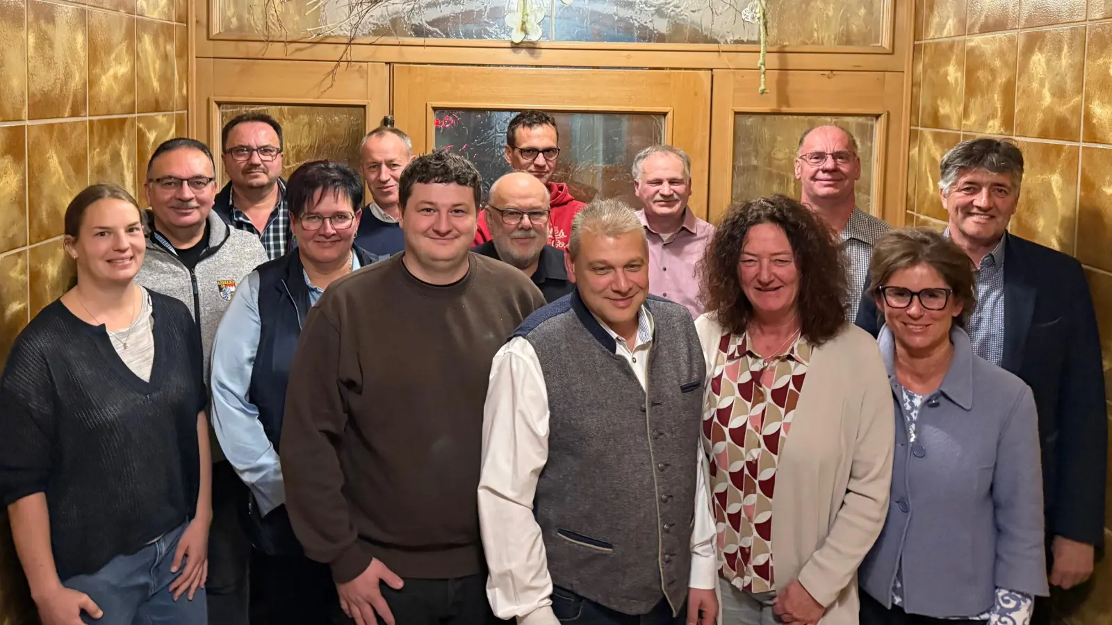 Die neue Vorstandschaft des Wirtschaftsverein Grafenwöhr (Bild: Bernd Hutzler)