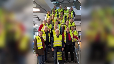 Teilnehmer der Kolpingfamilie Nabburg bei der Betriebsbesichtigung BHS Weiherhammer (Bild: Kurt Koppmann)