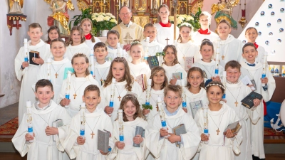 22 Kommunionkinder feierten am Weißen Sonntag Erstkommunion in Kastl (Bild: Alexander Tilp)