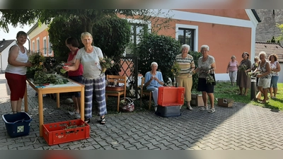 Viele fleißige Helfer 👍 (Bild: Lydia Kopp)