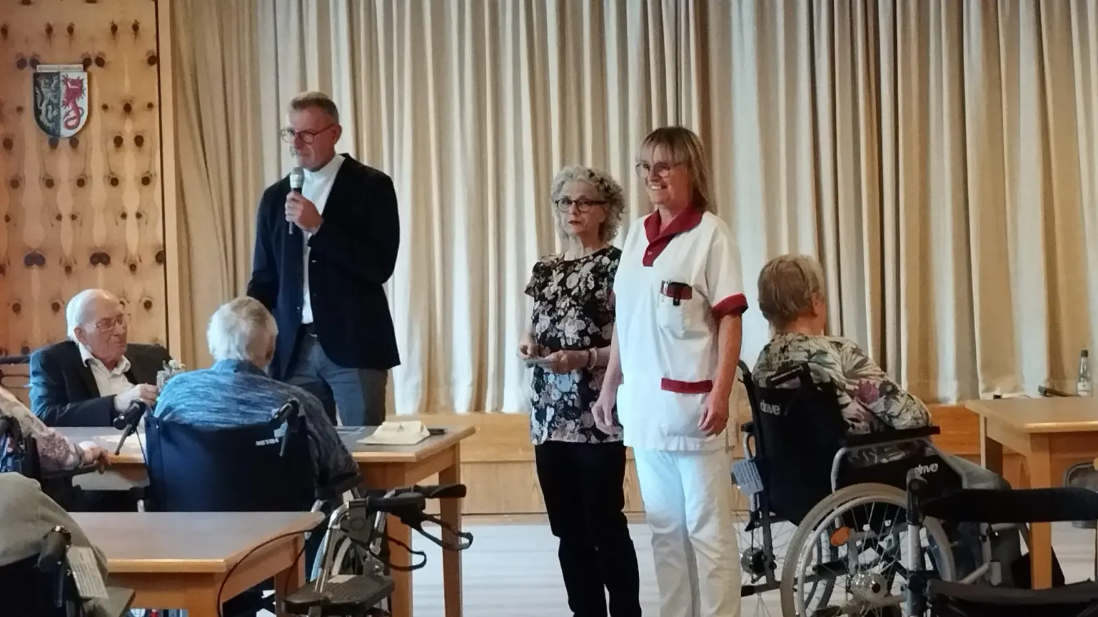 Namenstagsfeier im Seniorenheim  (Bild: Kathrin Dietz)