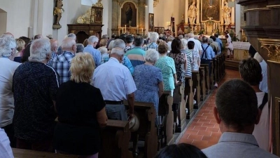 Festgottesdienst in der Weißenkirche. (Bild: Winfried Sporer)