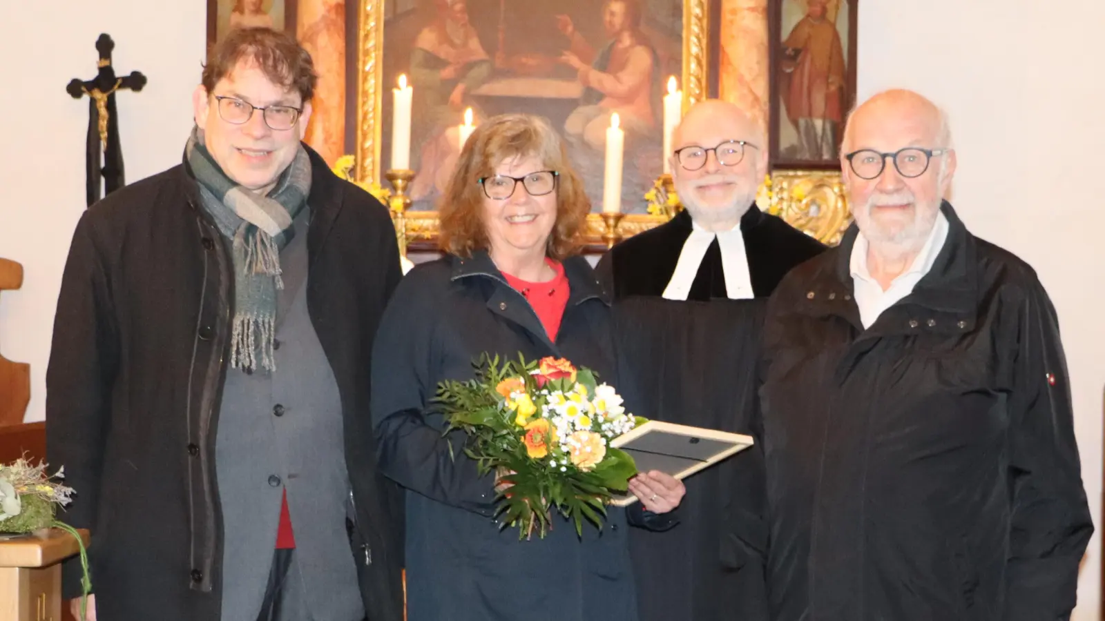 von links KMD Gerd Hennecke, Jubilarin Heidi Wohlfahrft, Pfarrer Matthias Ahnert, Vertrauensmann Rudi Gruber. (Bild: Rudi Gruber)