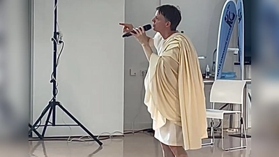 Björn Puscha begeistert die Schülerinnen und Schüler (Bild: Claudia Baumast-Birner)