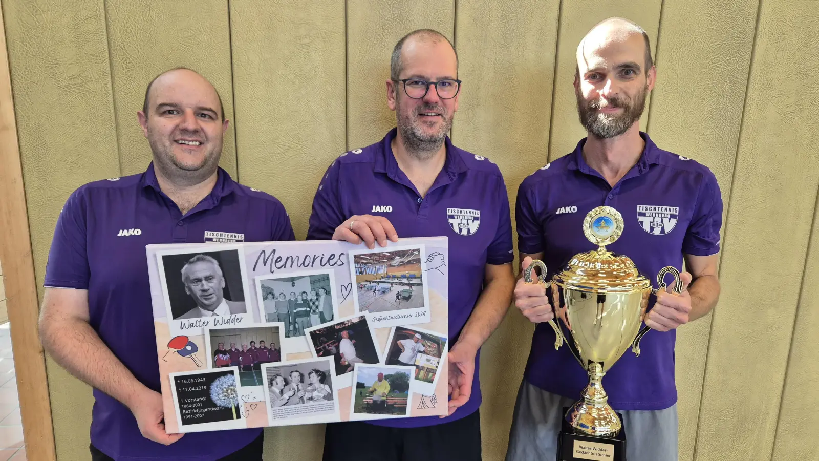 Seniorenteam der Tischtennisabteilung holt sich den Wanderpokal beim 4. Walter-Widder-Gedächtnisturnier des TTC Hirschau.<br>v.l. Markus Luber, Kilian Graber, Christian Daniel (Bild: Dieter Buchner)