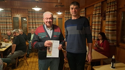 v.l. Eberhard Besold, 1. Vors. Thomas Karger (Bild: Arnold Koch)