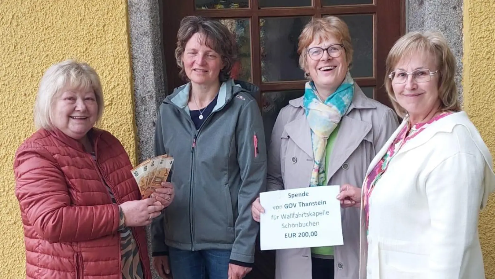 Übergabe der Spende, von links Gabi Hörmann, Rosi Böhm, Gerda Schwendner und Elvira Köppl (Bild: Annemarie Mösbauer)