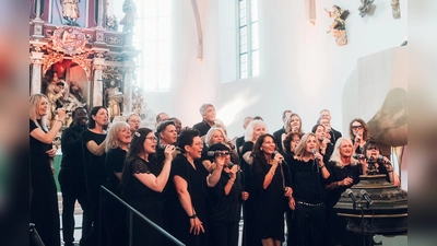 Der Gospelchor „Living Water” singt am Sonntag, 18. Oktober um 17 Uhr in der Friedenskirche Grafenwöhr Gospel und Spirituals.  (Bild: Maximilian Lawrenz)