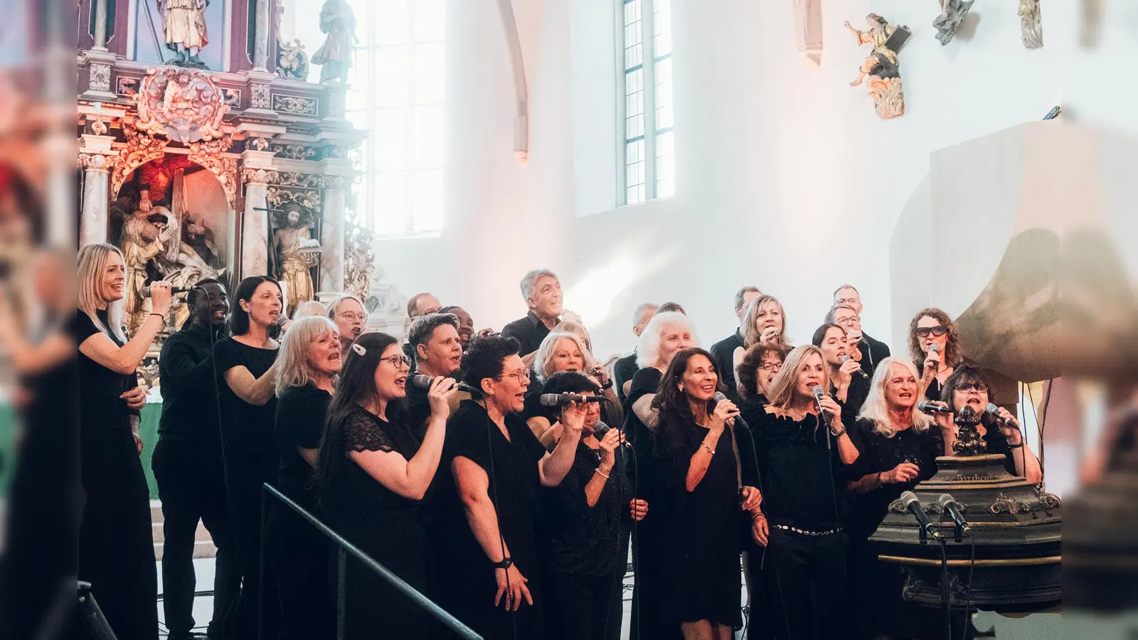 Der Gospelchor „Living Water” singt am Sonntag, 18. Oktober um 17 Uhr in der Friedenskirche Grafenwöhr Gospel und Spirituals.  (Bild: Maximilian Lawrenz)