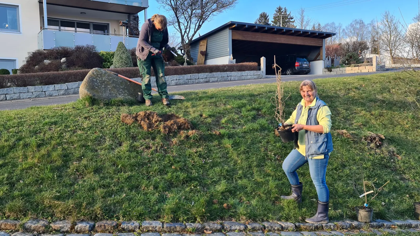 Immer wieder verschönern die Mitglieder des Vereins das Ortsbild in Wurz (Bild: Christina Kulikow)