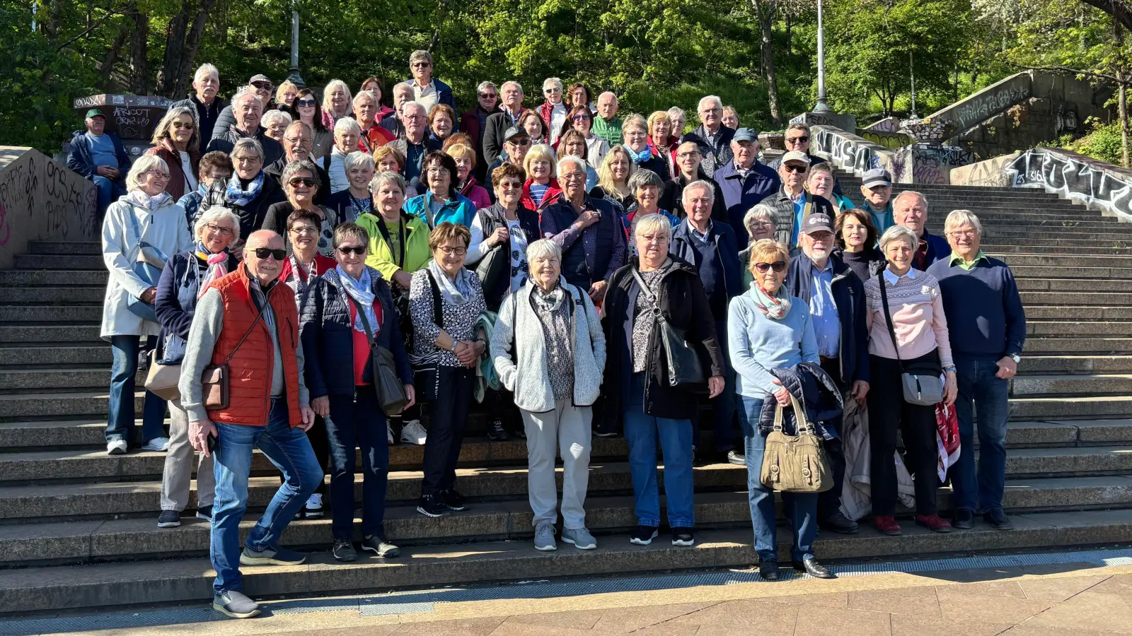 Die Reisegesellschaft beim gemeinsamen Gruppenbild. (Bild: Konrad Zant)