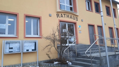 Die Christliche Wählergemeinschaft Ammerhal (CWG) informierte Bürgerinnen und Bürger. Ein junges Team stellt sich vor und möchte in Ammerthal im Gemeinderat mitwirken. (Bild: Gerhard Doerfler)