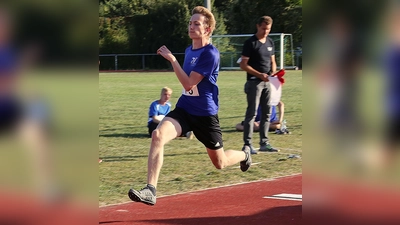Markus Strasser landete bei exzellenten 7.09 m in der Sandgrube (Bild: Franz Pretzl)