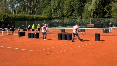 Trotz des durchwachsenen Wetters hatten alle 32 Teams einen riesen Spaß. (Bild: Dominic Reiter)