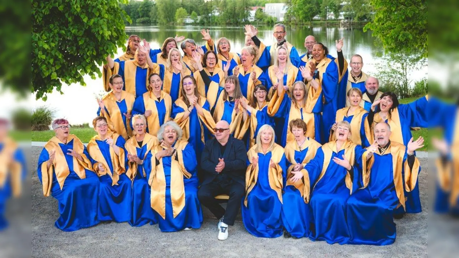 Der Gospelchor „Hope and Joy” mit Remona Fink und Mäx Braun freut sich auf das Konzert in Neunkirchen.  (Bild: Fabian Grötsch)