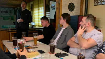 Bürgermeisterkandidat Andreas Troidl erläutert seine Ziele. (Bild: Roman Bauer)