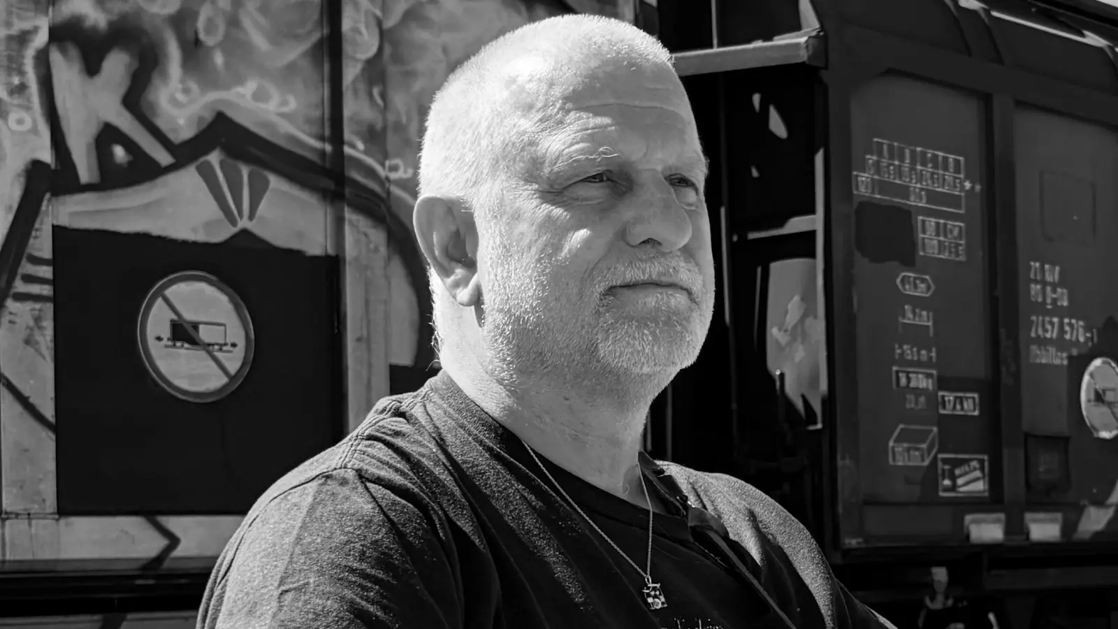 Martin Hoffmann gibt im Kulturbahnhof Parapluie in Weiden ein Abschieds-Konzert. (Bild: Martin Hoffmann)