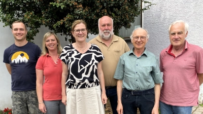 Die Verantwortlichen von kummt´s eina 2027. v.l.n.r.: Maximilian Stein, Monika Reindl, Beate Dietrich, Werner Stein, Alfred Härtl, Franz Dorfner. (Bild: Martin Beck)