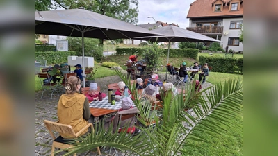 Waldkindergarten WurzelZWERGE wandert zur Pizzeria in Brand. (Bild: Franziska Reindl)
